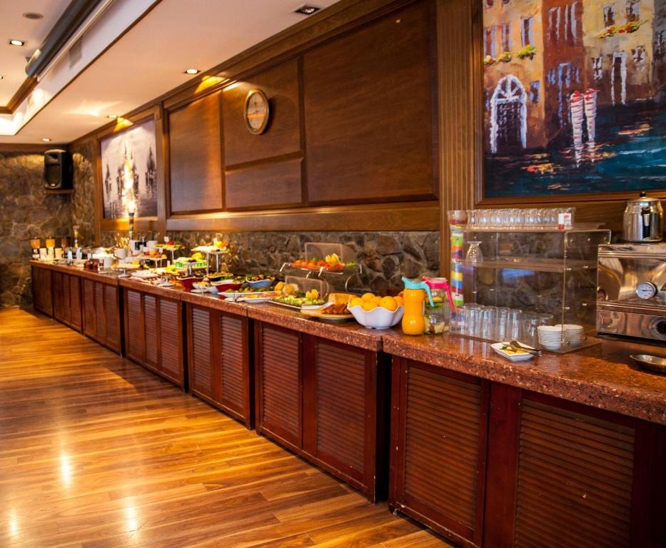 هتل الیت پالاس